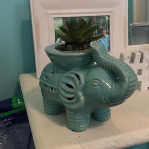 Fake plant room decoration